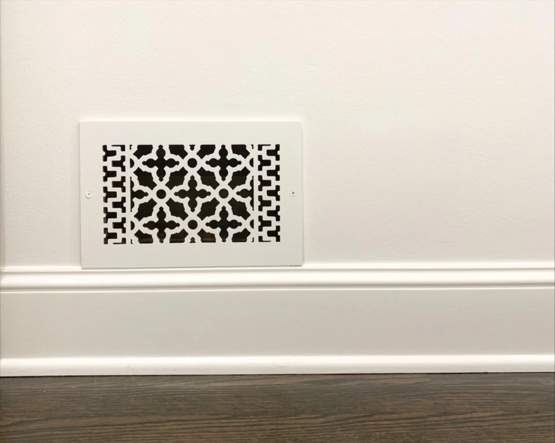 Scroll Metal Grille - Image 4