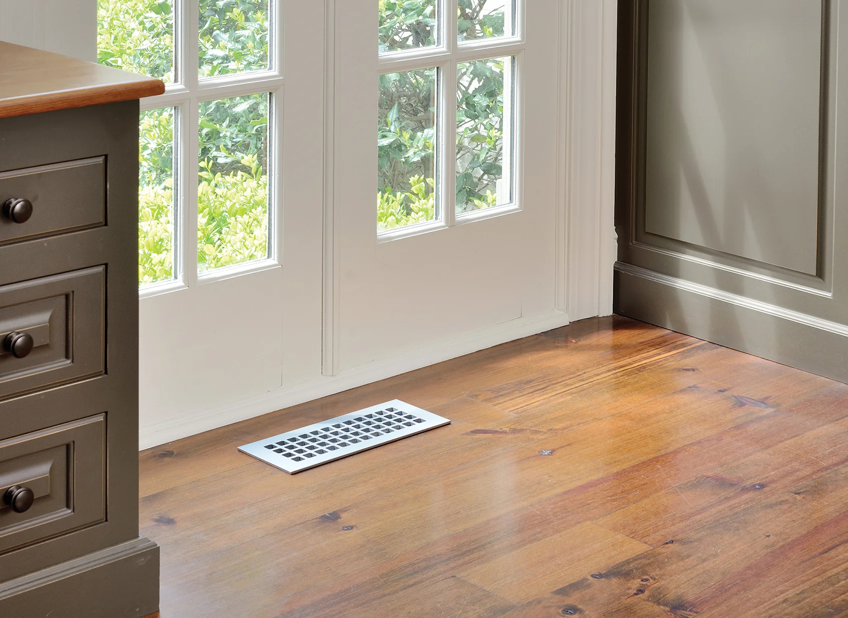 Square Metal Grille - Image 4